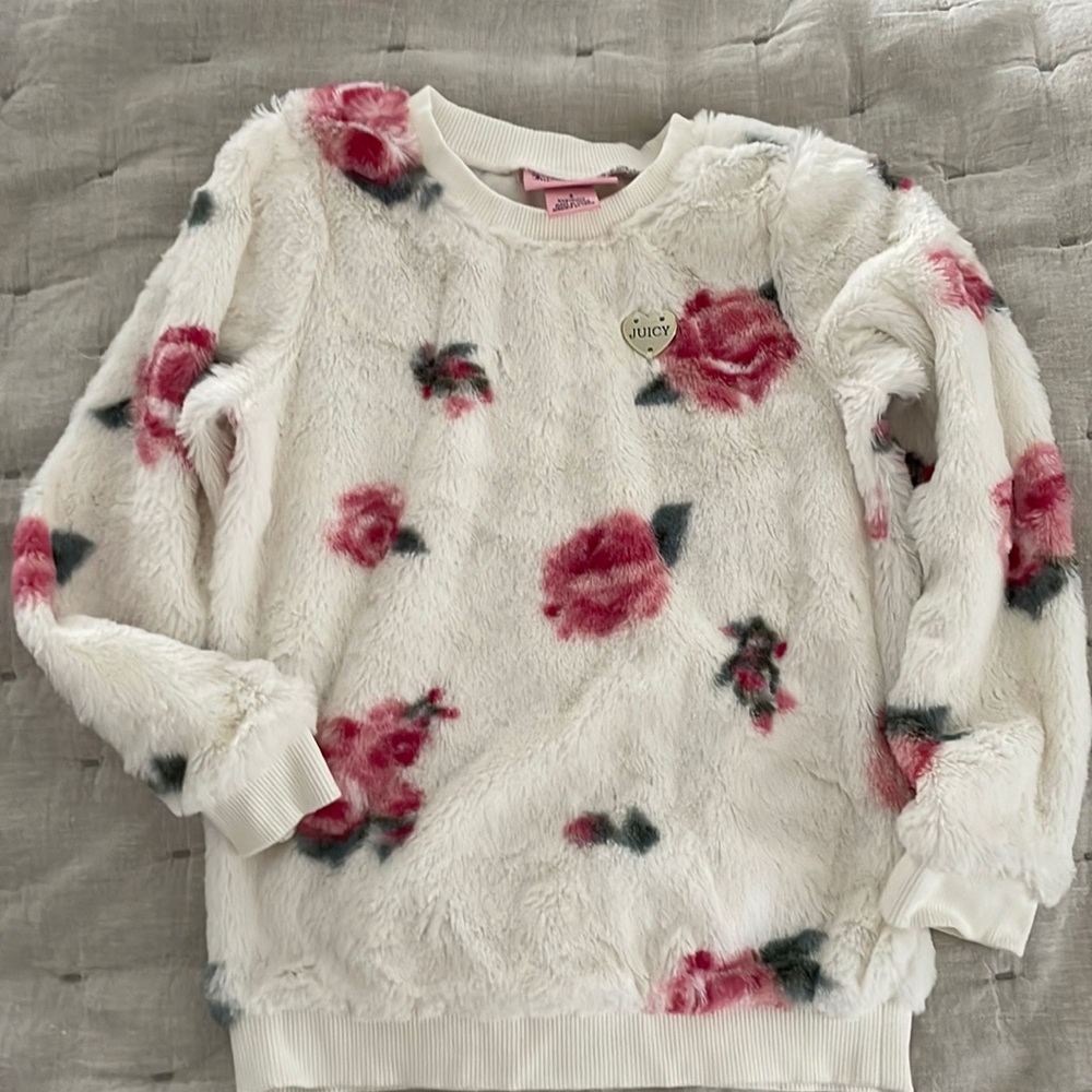 Juicy Couture girls fleecy top with ribbed trim